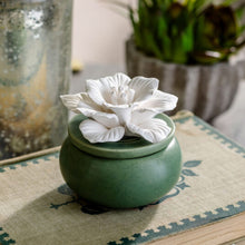 Load image into Gallery viewer, Bloom Porcelain Diffuser