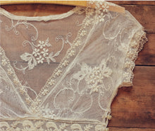 Load image into Gallery viewer, Western Lace