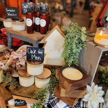 Load image into Gallery viewer, 5 Wick Wooden Christmas Tree Candle 2 lbs