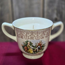 Load image into Gallery viewer, Vintage Glassware Candle Volcano
