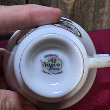 Load image into Gallery viewer, Vintage Teacup Candle Volcano
