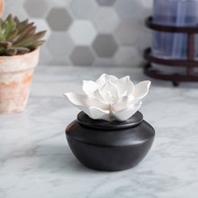 Load image into Gallery viewer, Gardenia Porcelain Diffuser
