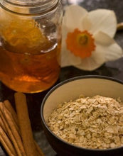 Load image into Gallery viewer, Oatmeal &amp; Honey
